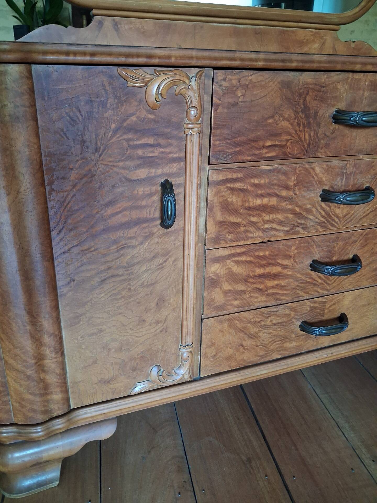 Art Deco mirrored dressing table