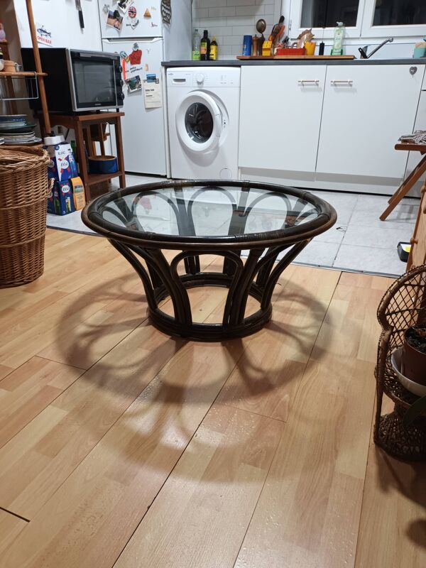 Table basse rotin et verre Maugrion editions
