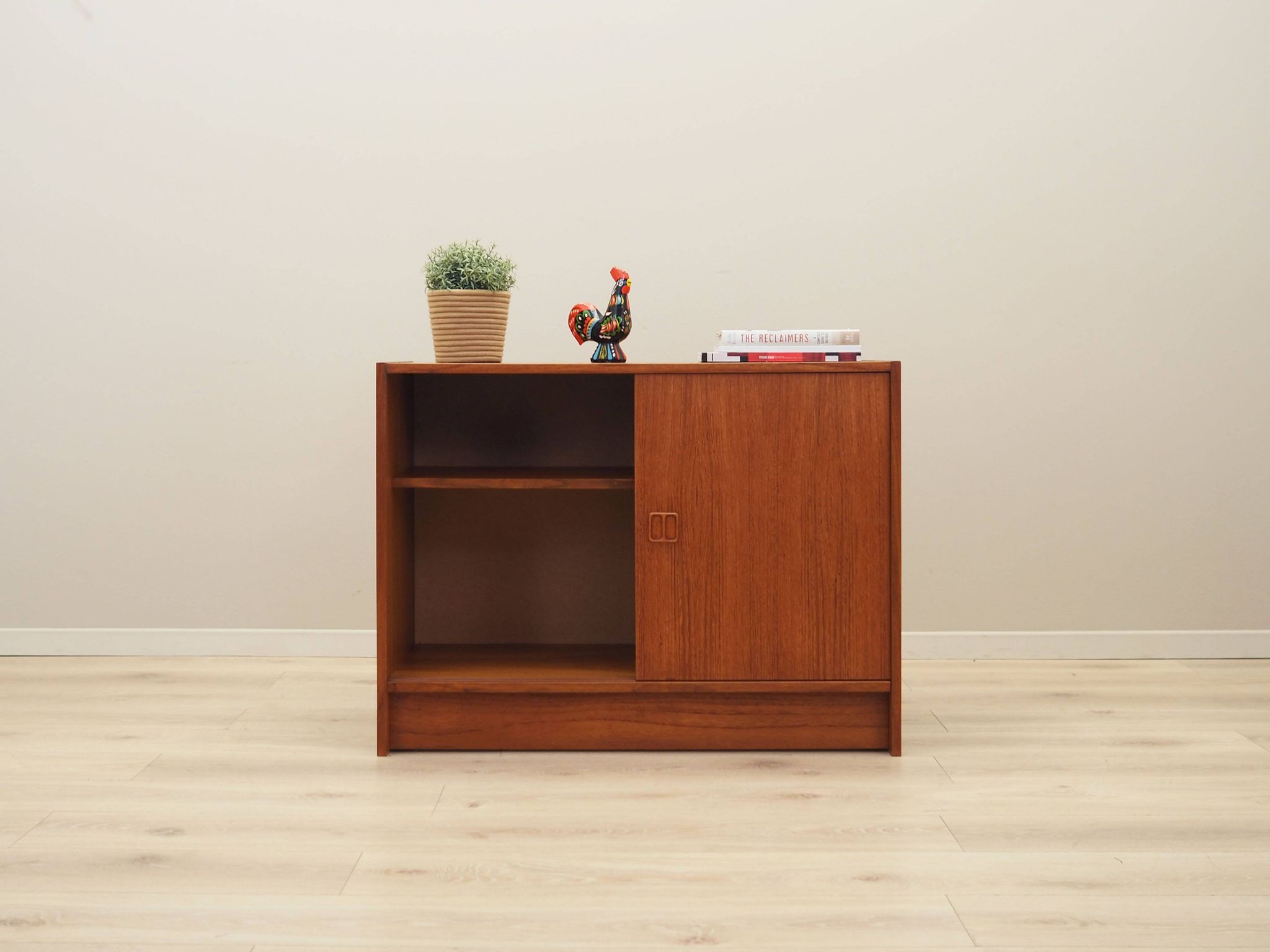 Meuble en teck, design danois, années 1960, production : Danemark