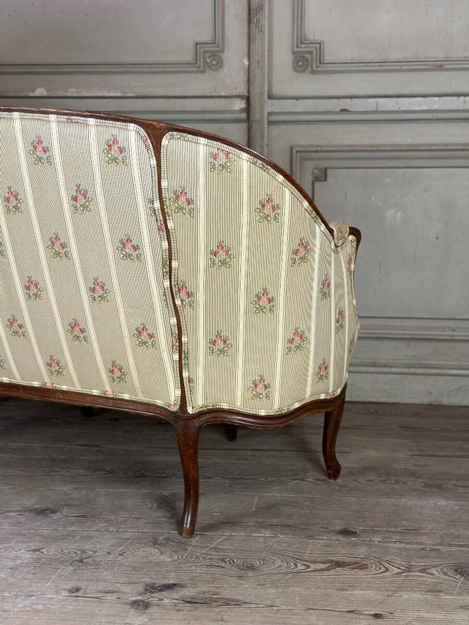 Louis XV style carved wooden basket bench, circa 1880
