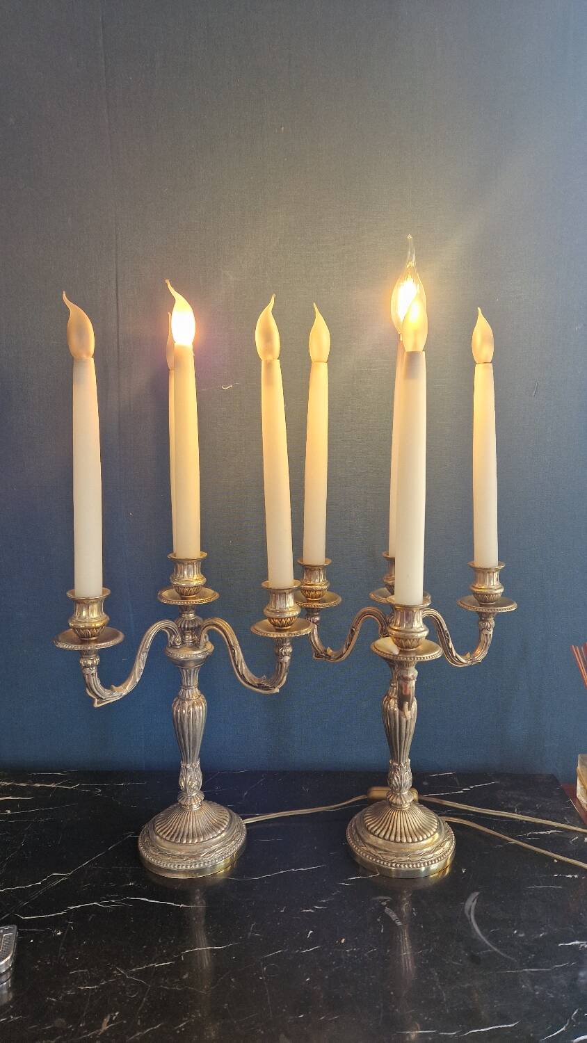 Paire de chandelier en métal argenté