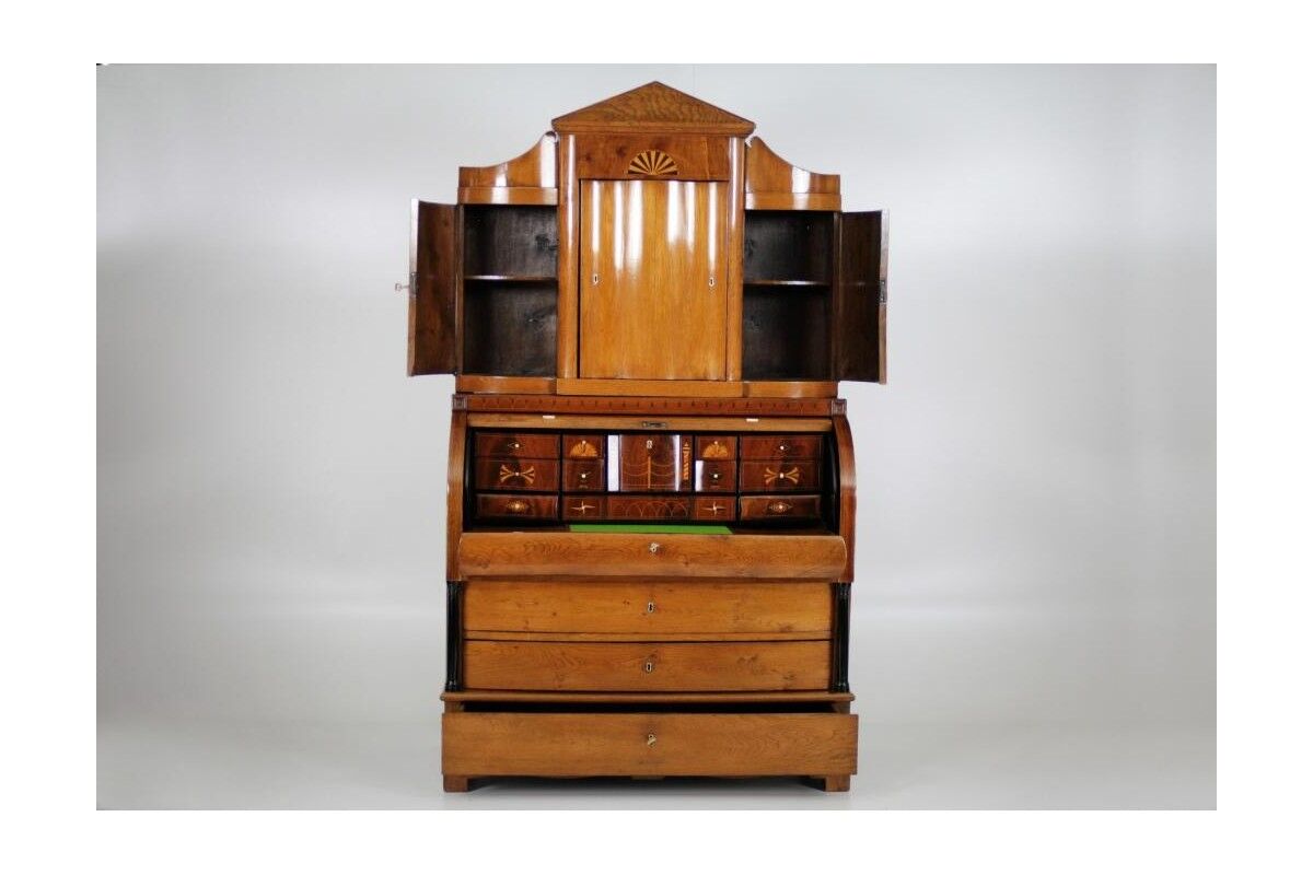 Oak secretary, Northern Europe, around 1820