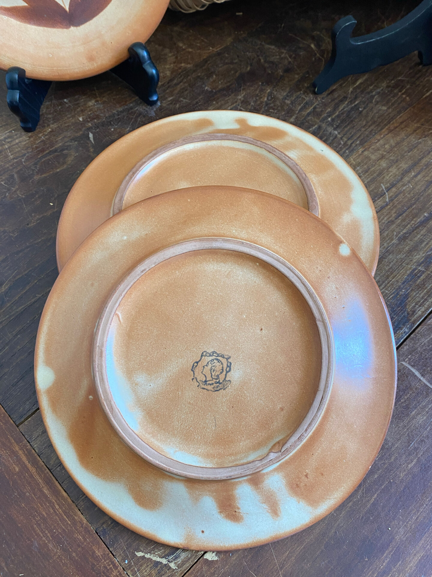 Stoneware dessert plates