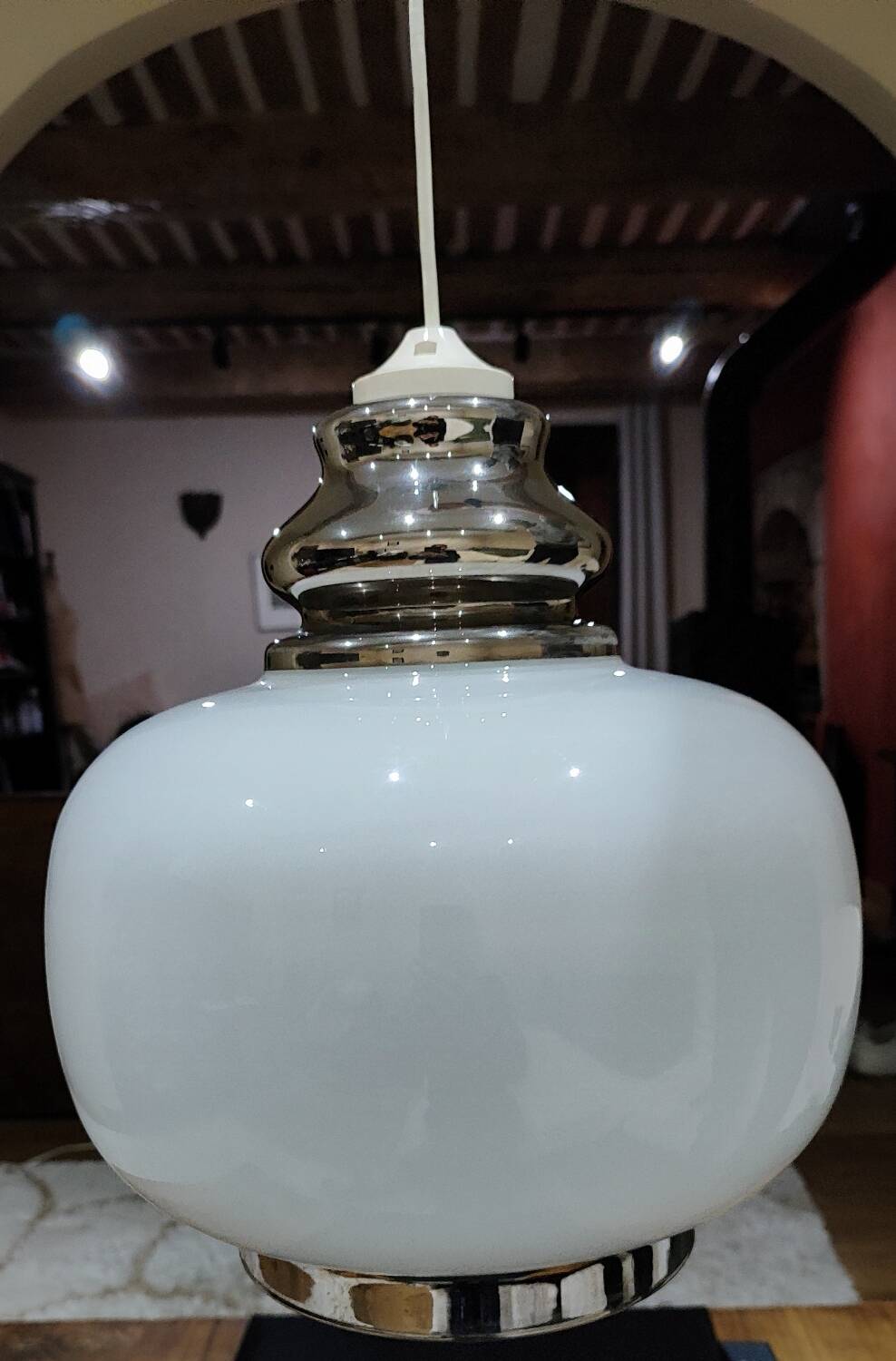 Space Age opaline suspension