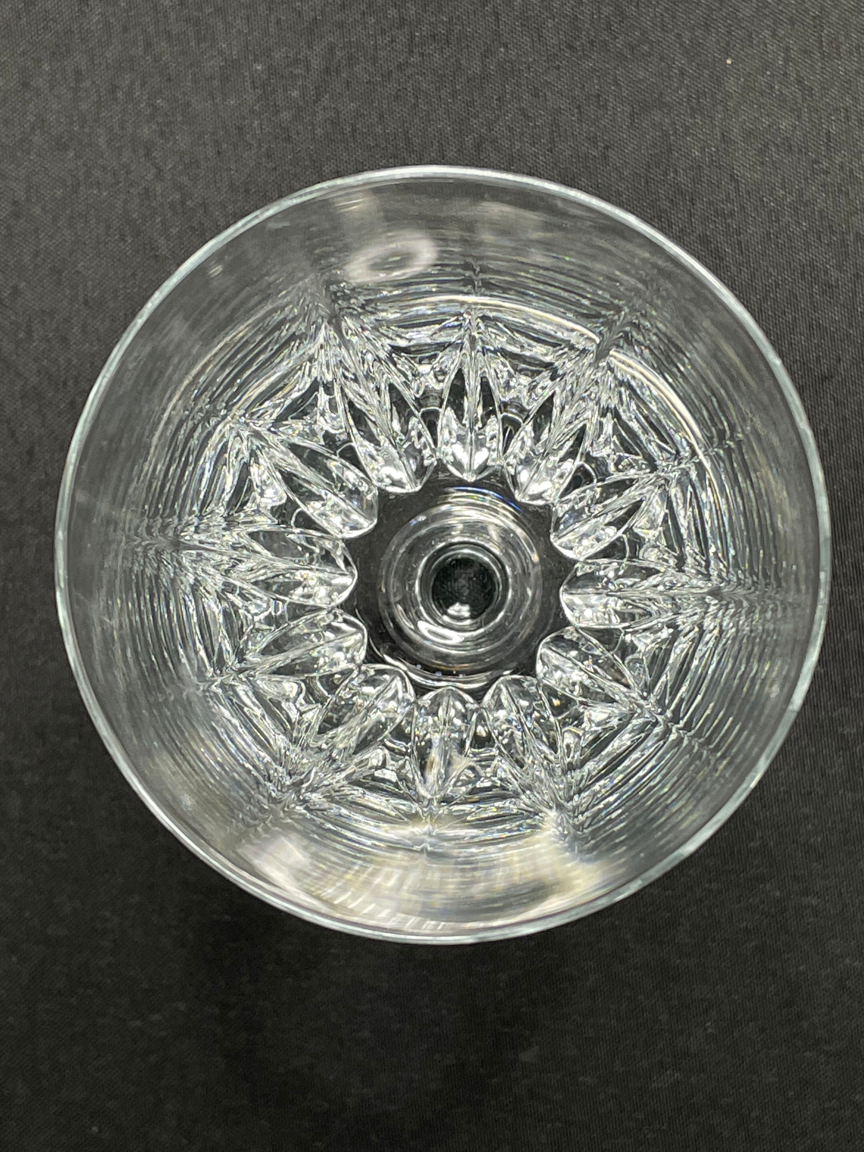 6 glasses on foot with water or wine