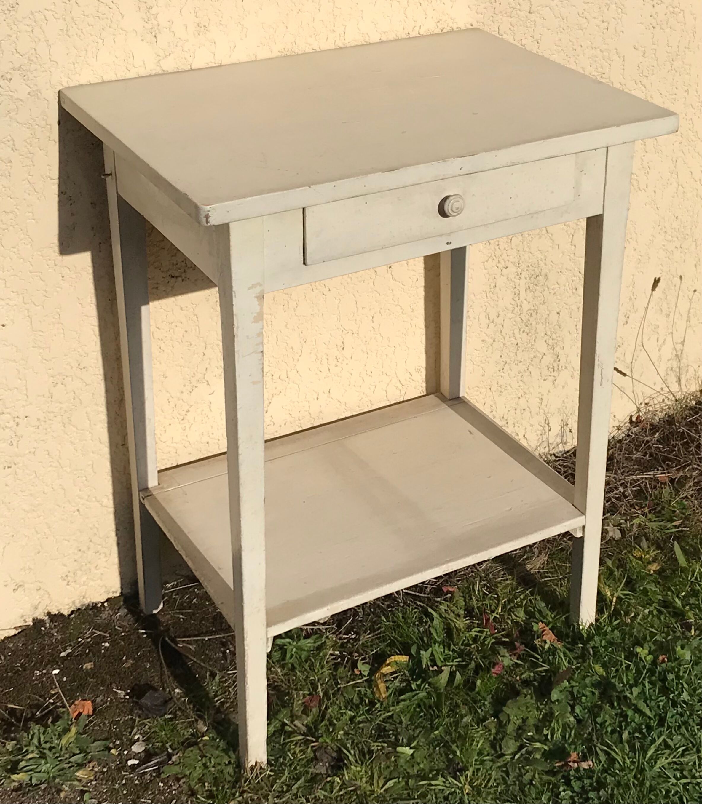 "Kitchen table"