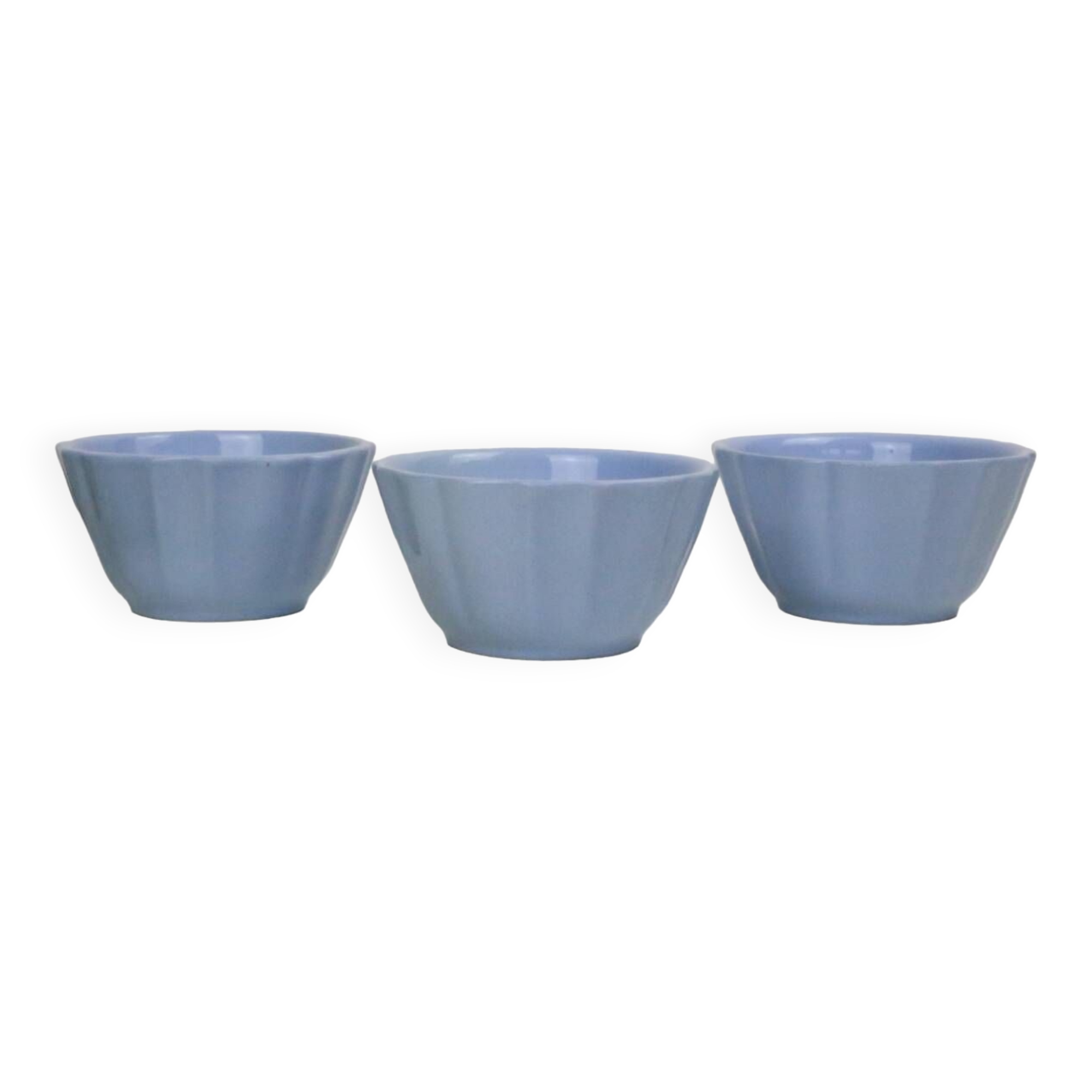 Set of 3 bowls or cups, unsigned