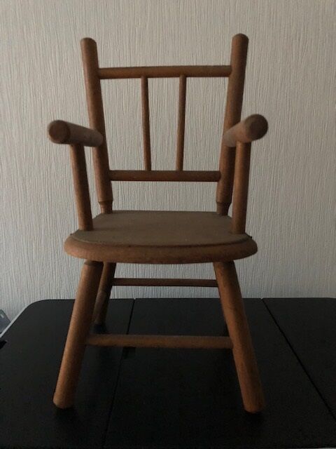 Wooden chair for dolls, early 20th century