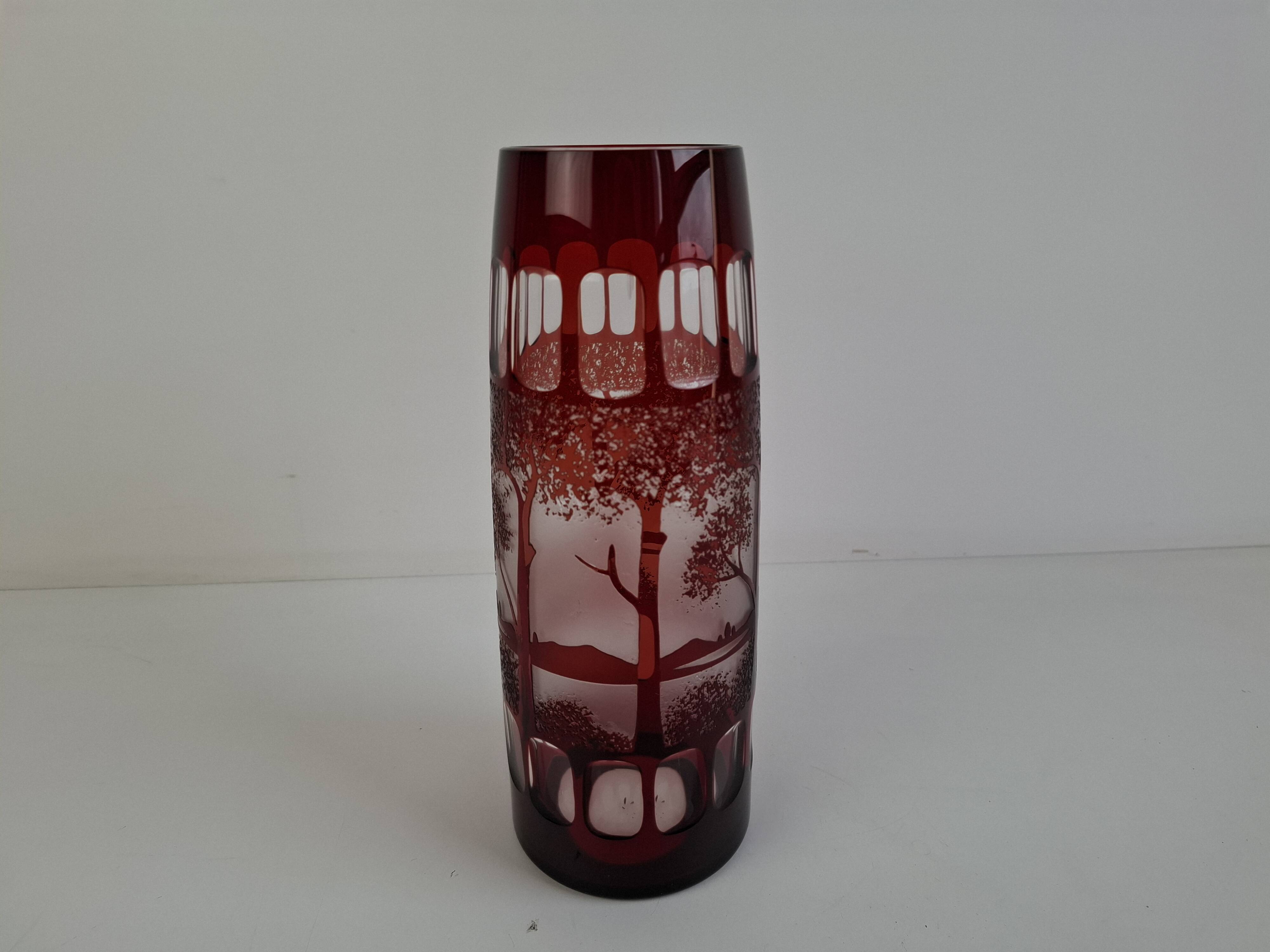 Egermann Art Deco Ruby Cut Overlay Vase, Czechoslovakia, circa 1920