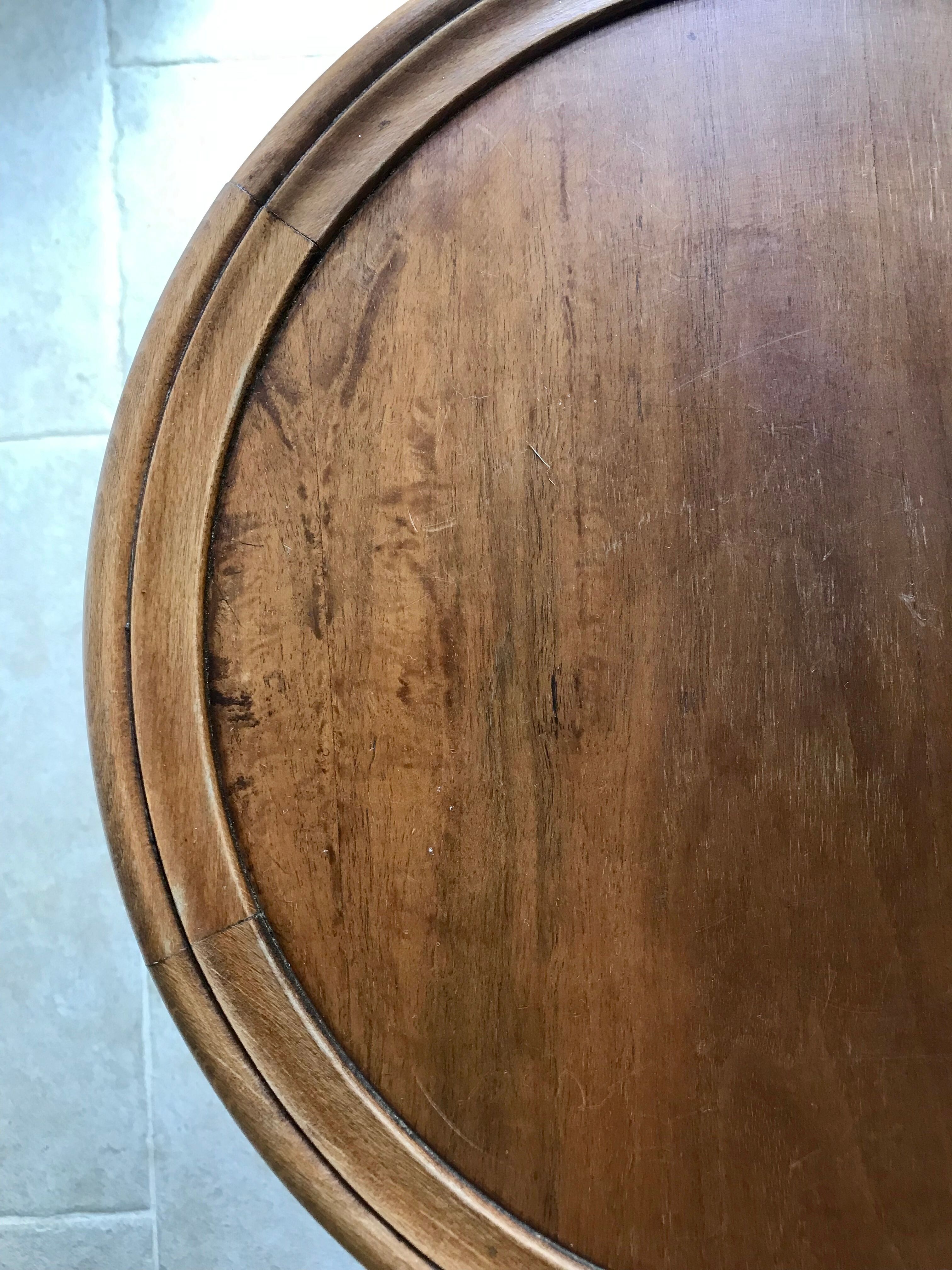 Vintage tripod pedestal