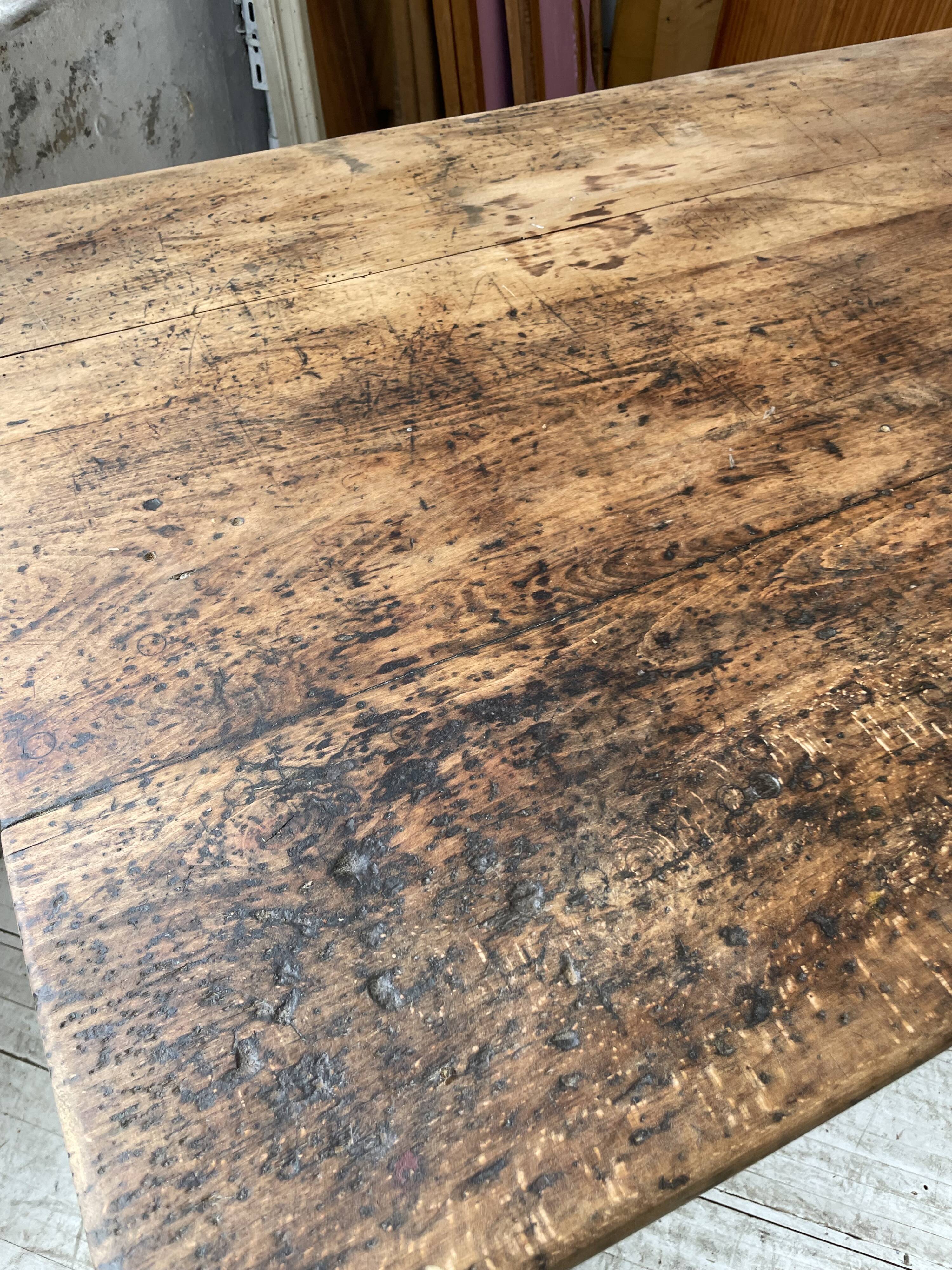 Oak island farmhouse table 2m