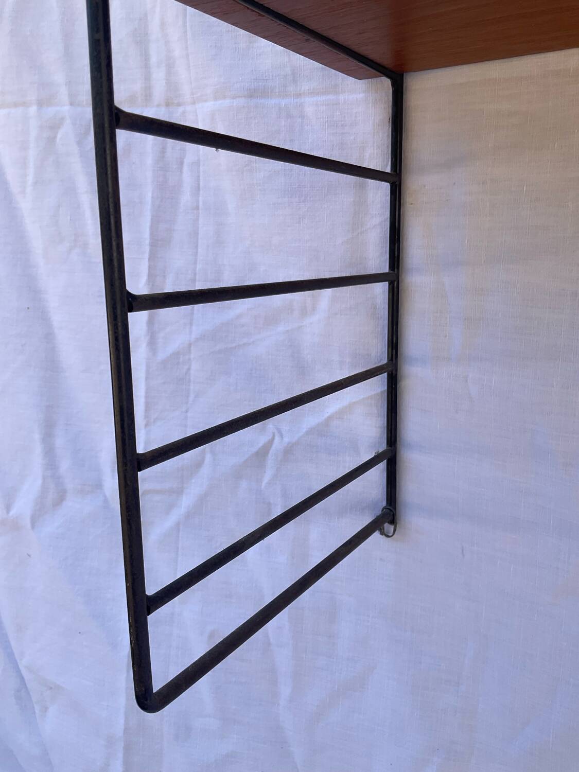 1960s String shelf in teak and metal