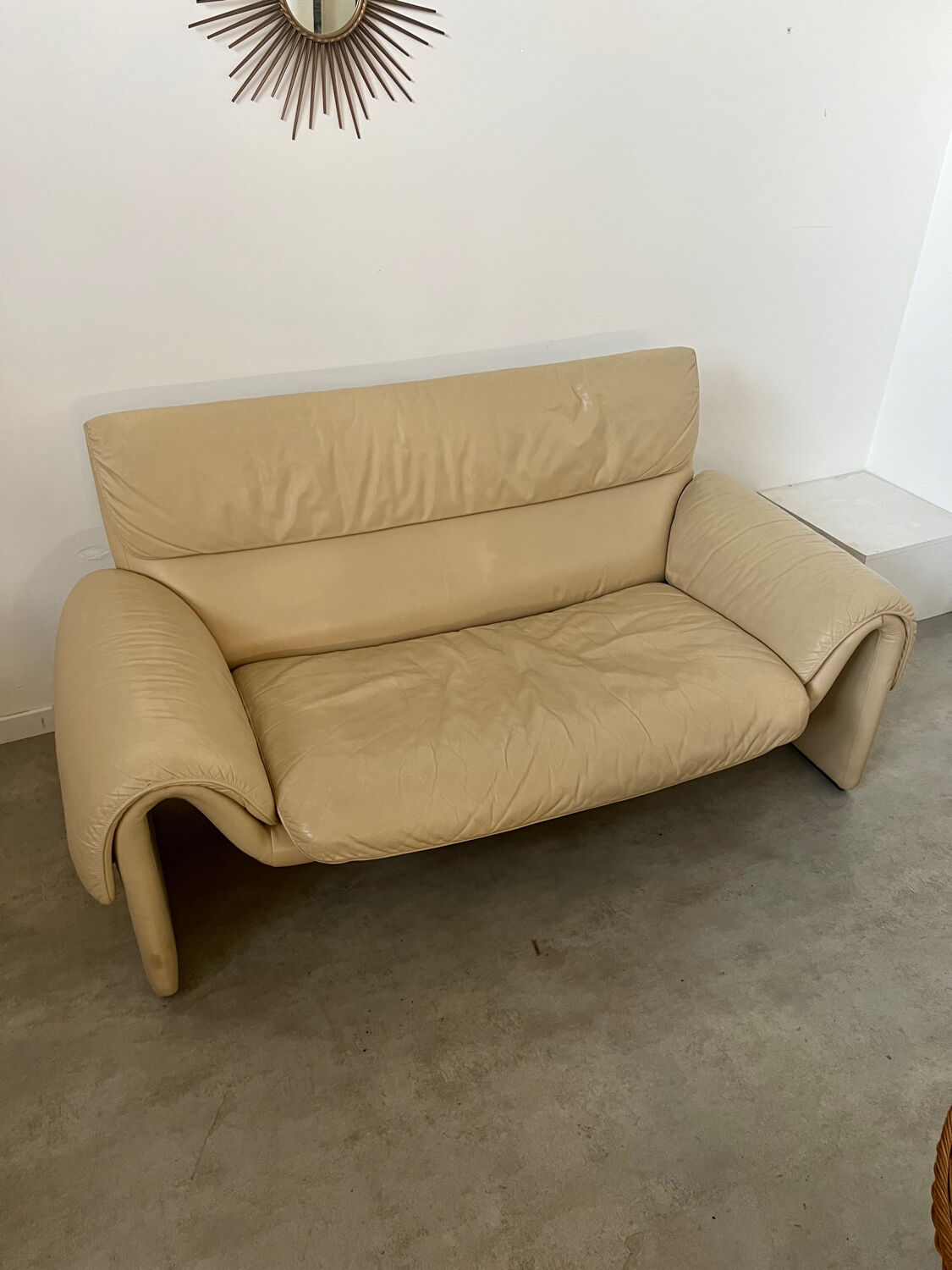 Vintage design sofa de sede ds-2011 in cream leather 2 places