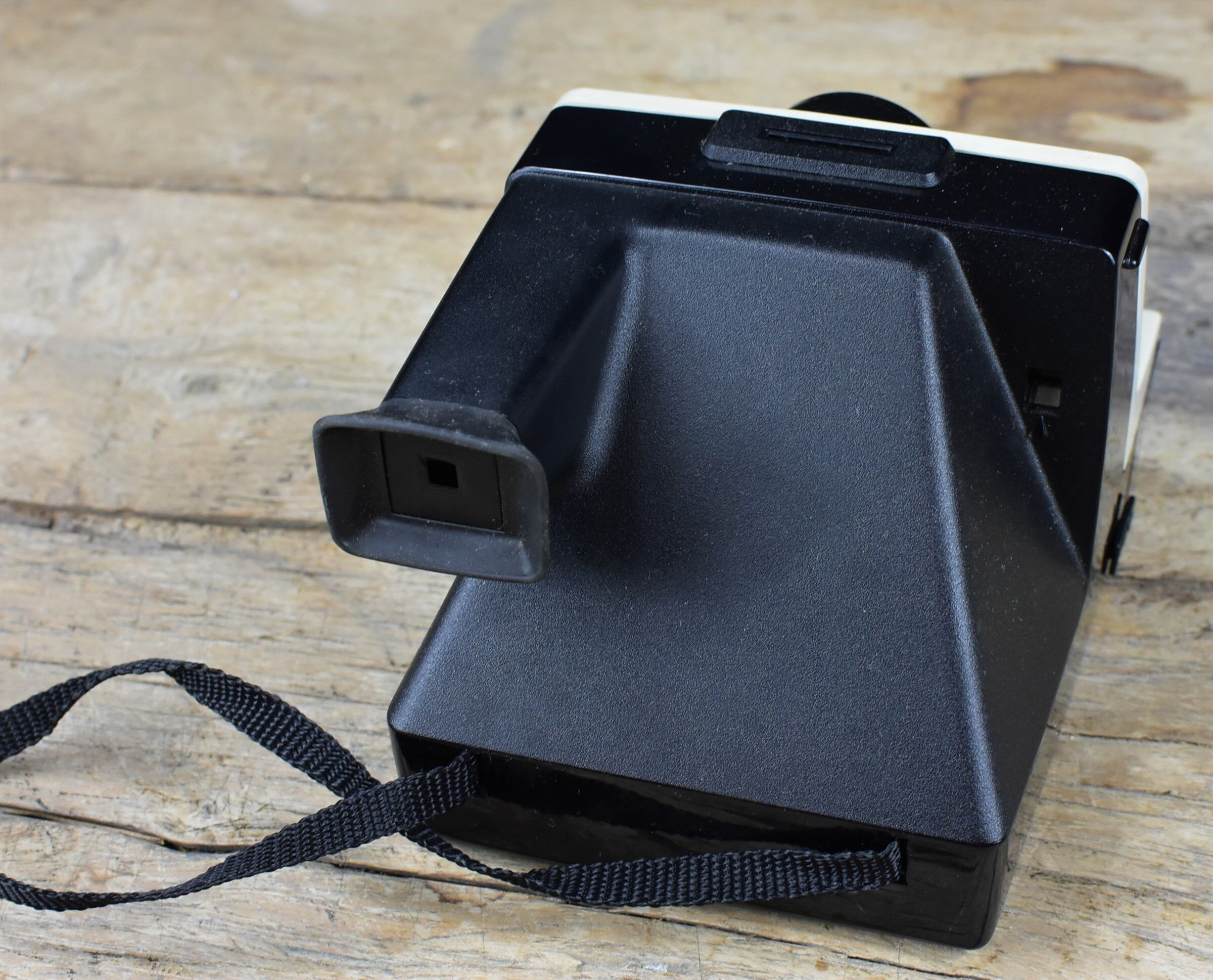 Polaroid 1000 camera