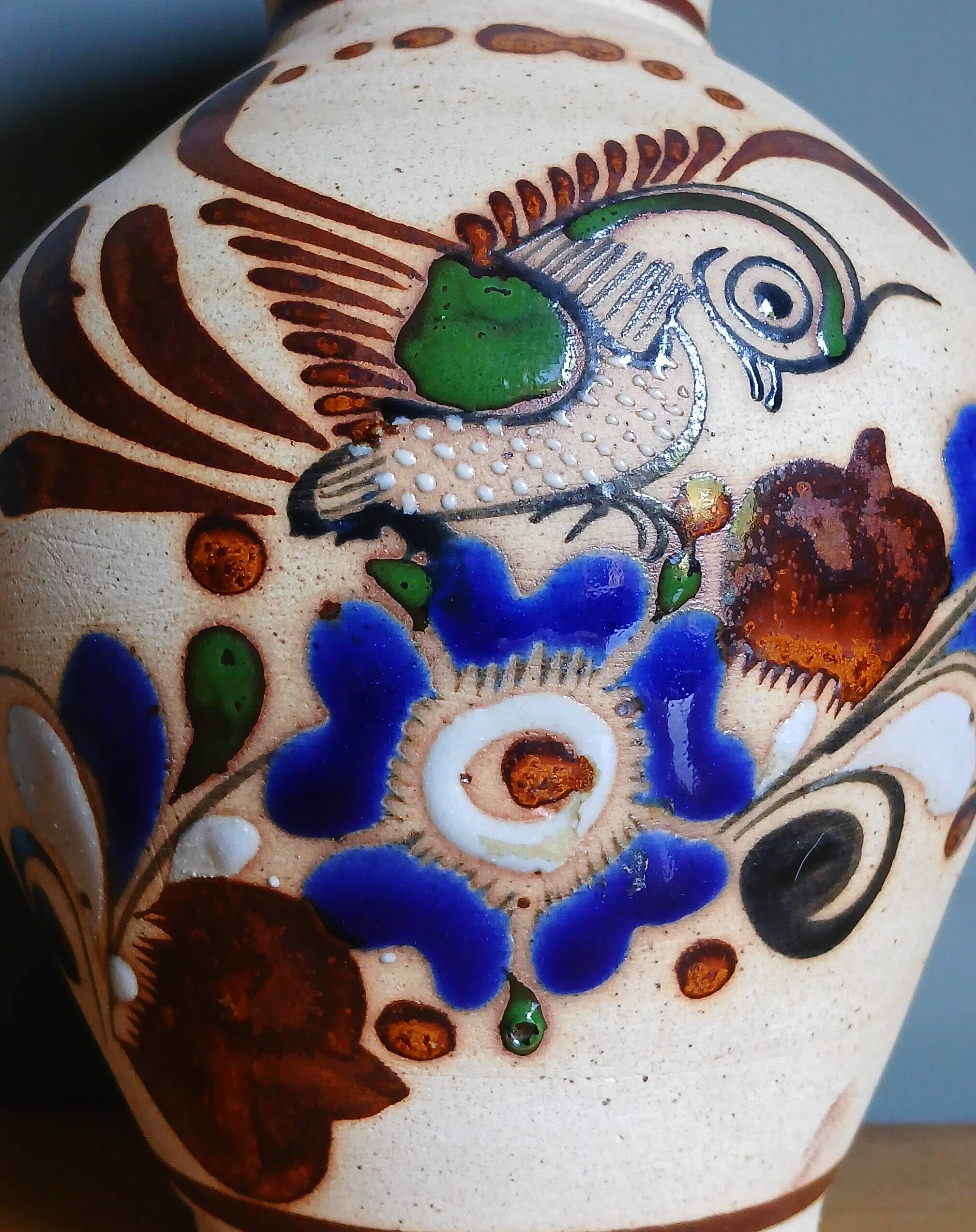 Stoneware vase, traditional pottery from Tonalá, Mexico.
