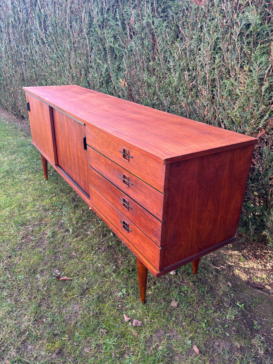 Teak enfilade