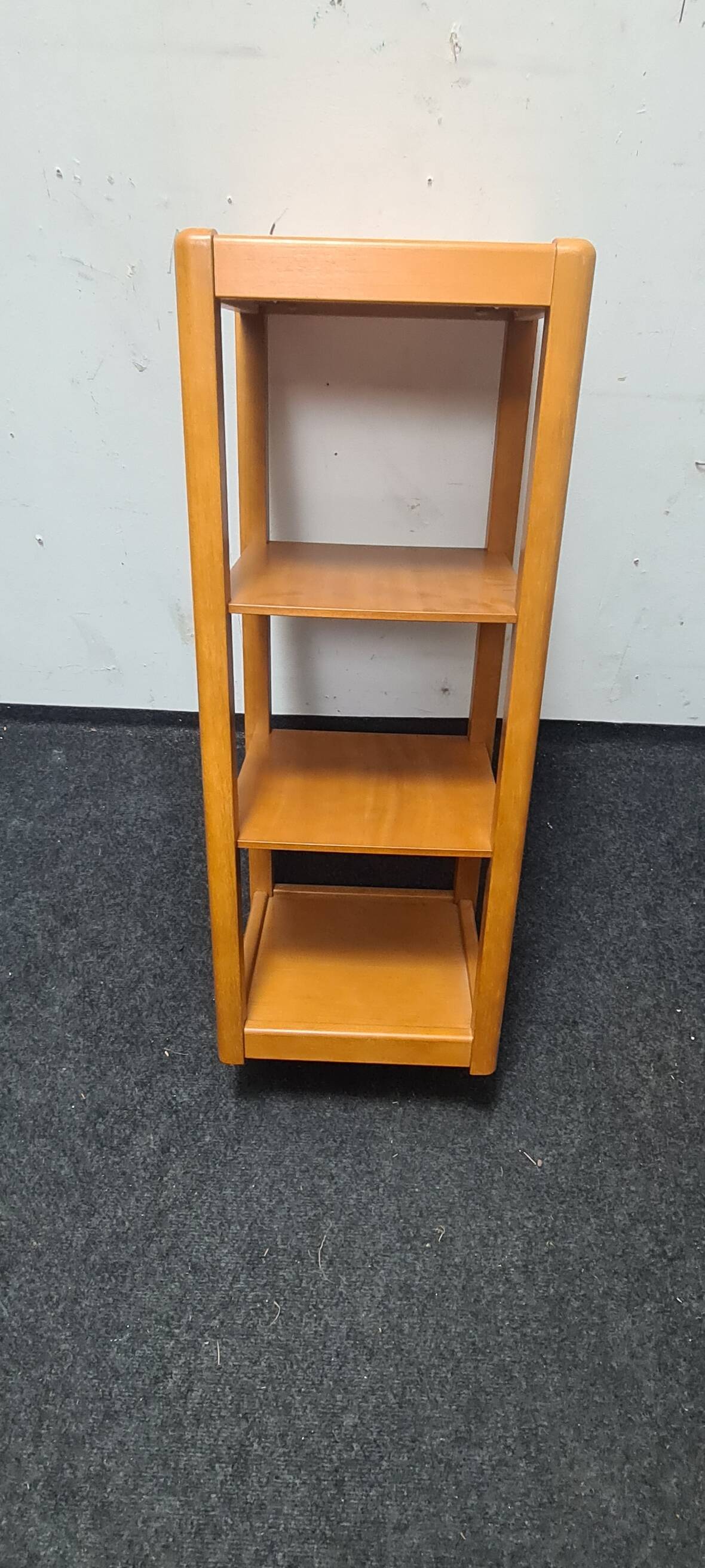 One vintage column shelf or bookstand