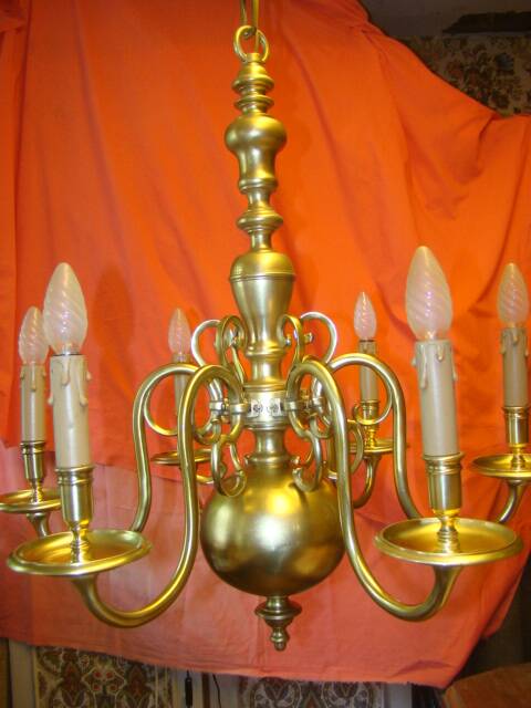 Dutch chandelier in solid bronze with 6 light arms, early 20th century.