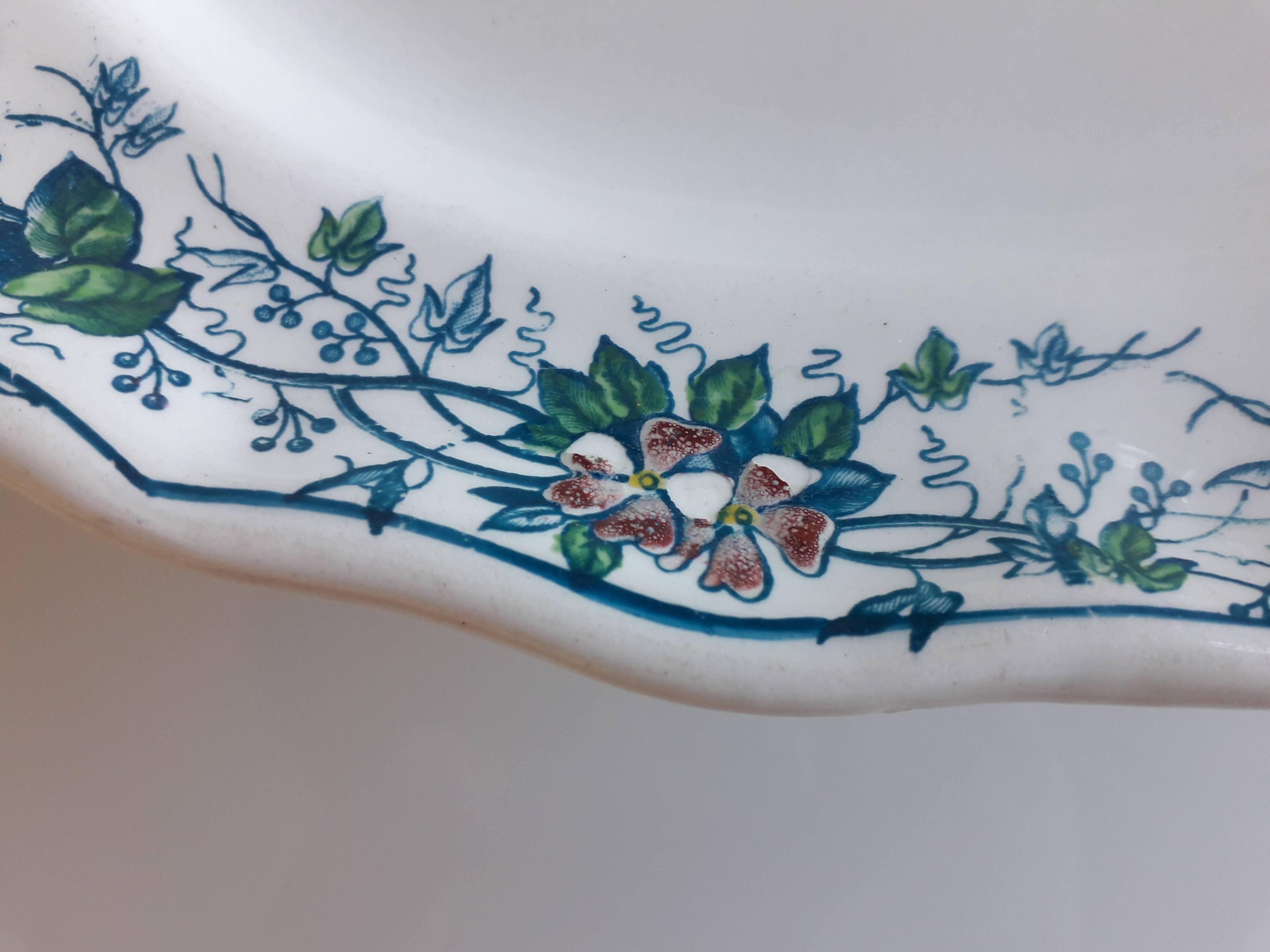 Lunéville earthenware dish - Signed Keller & Guérin - 19th century