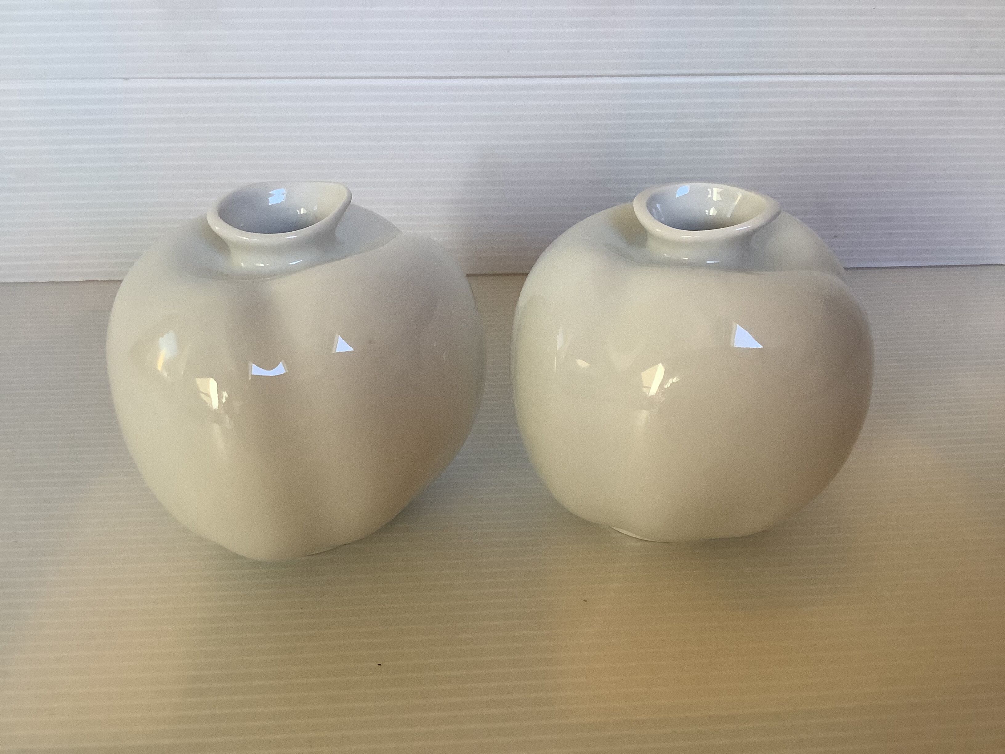 Pair of vases arzberg design weib entwurf werner