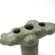 Organic sculptural accent lamp in green ceramic