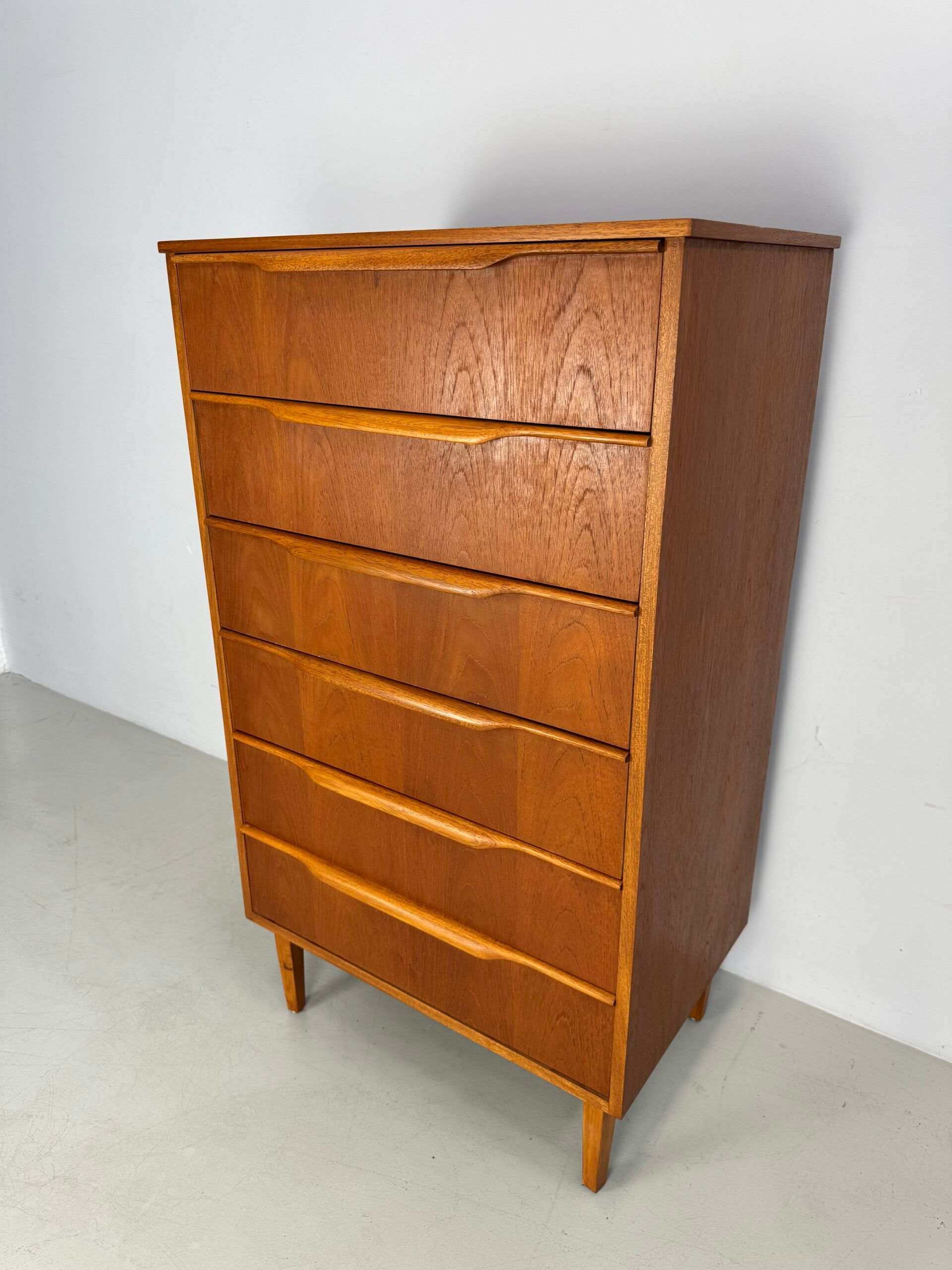 Commode vintage Austinsuite.