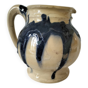 Pichet artisanal en céramique - bleu