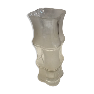 Vase en verre depoli