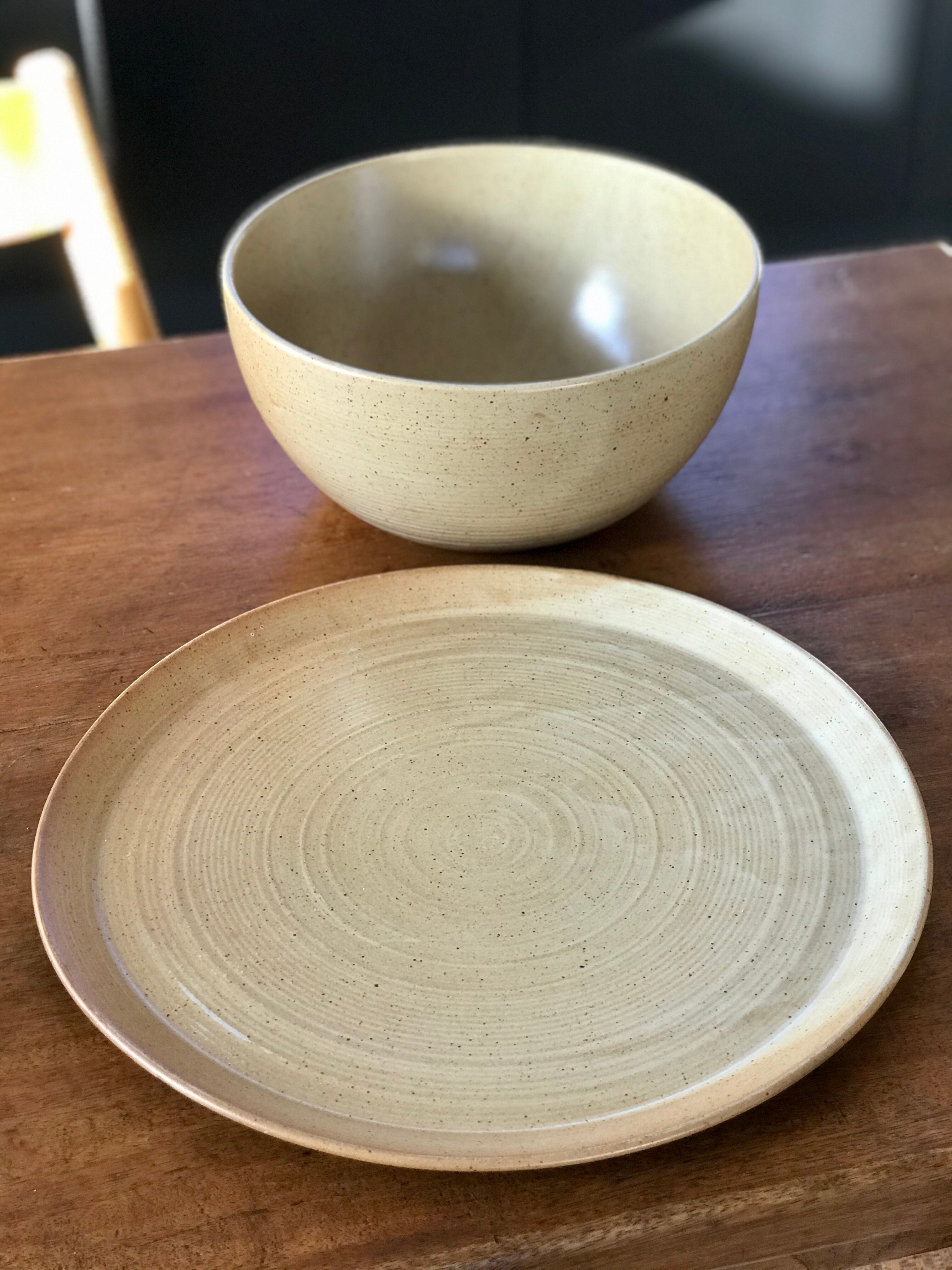 Bowl and flat set