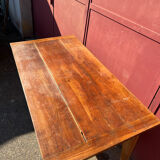 Sliding drawer farm table