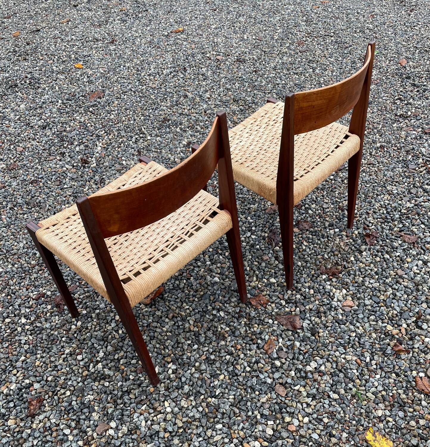 Pair of minimalist vintage chairs "Pia" by Poul Cadovius for Royal Persiennen, Denmark