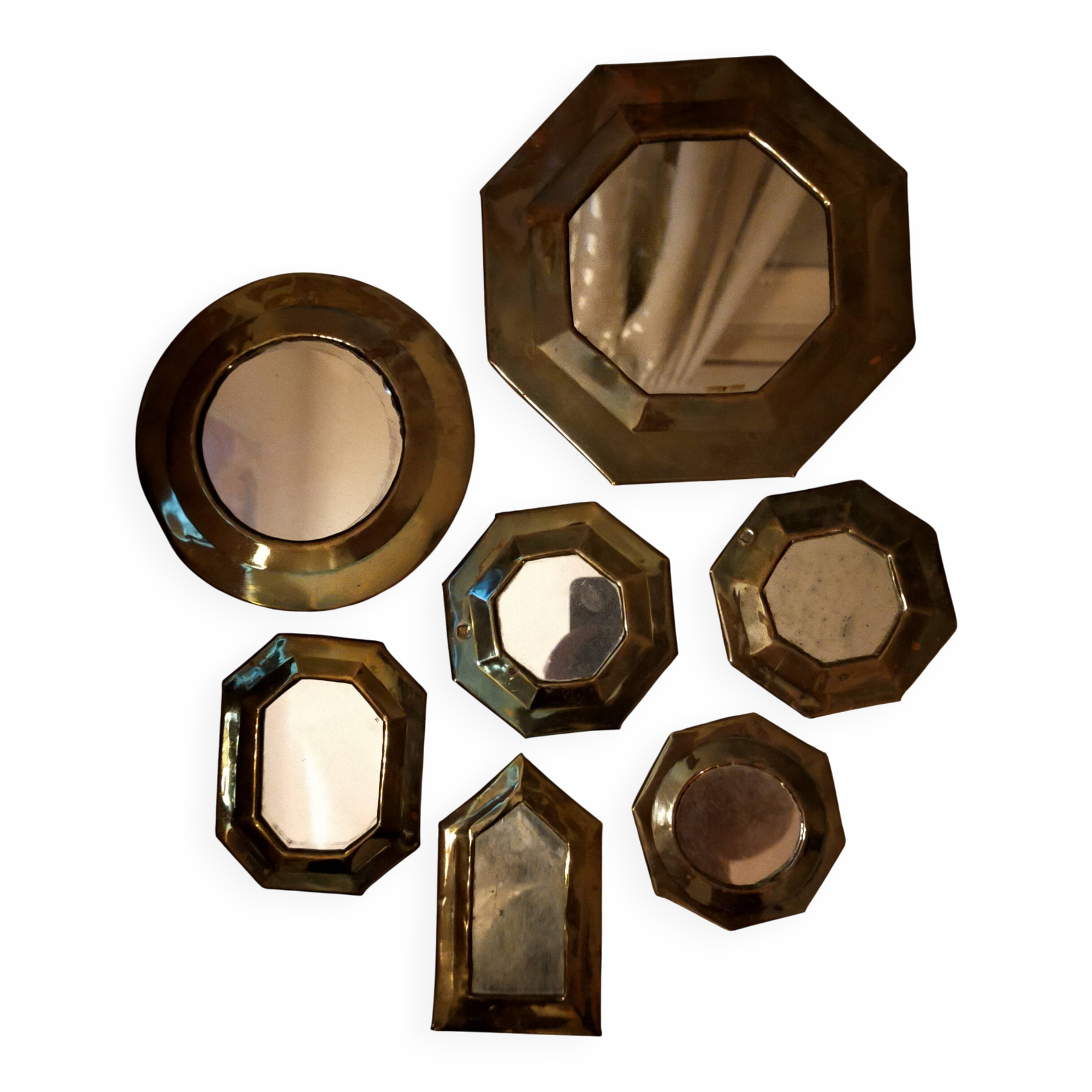 Set of 7 small vintage mirrors