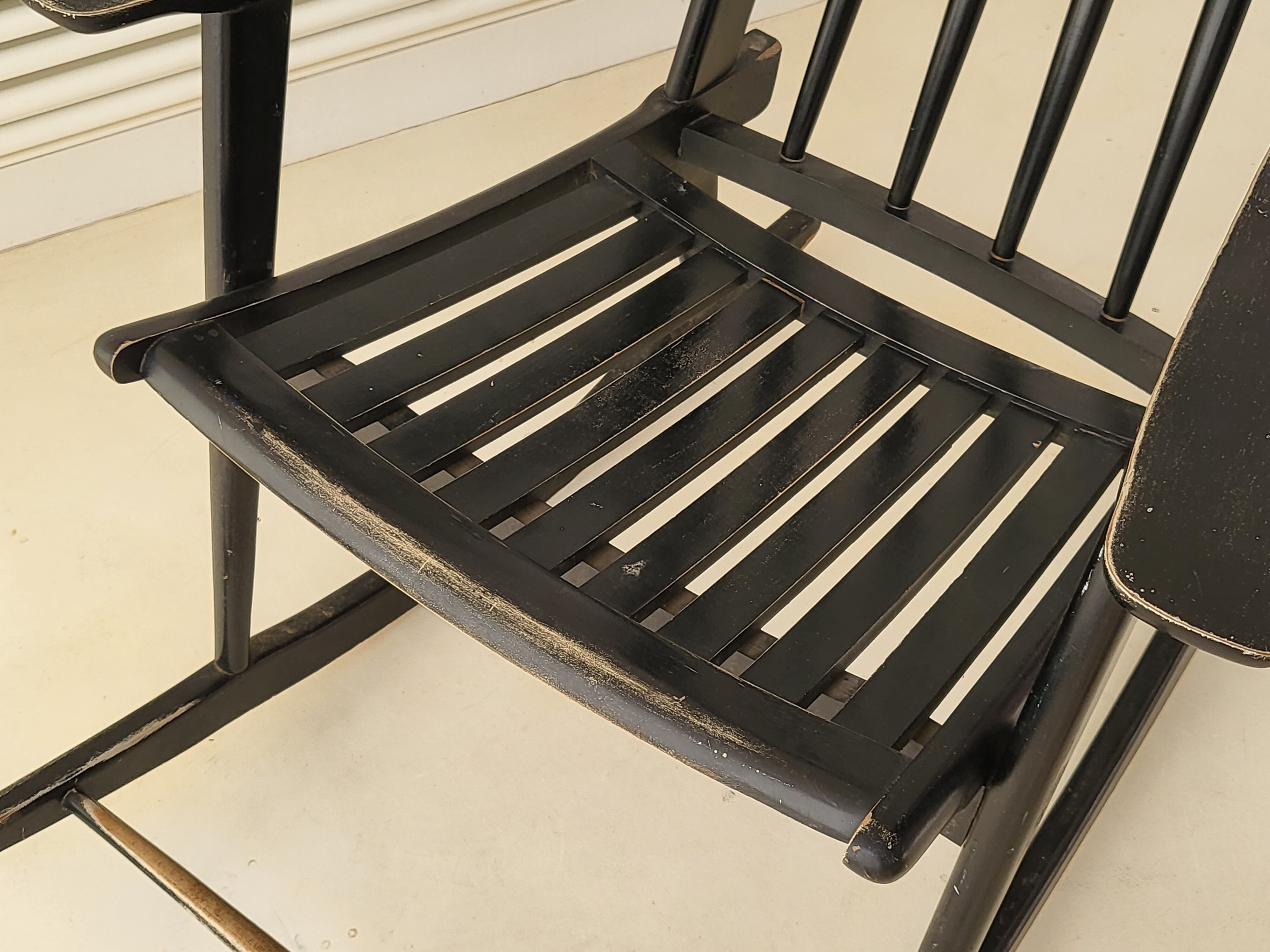 Vintage rocking-chair 1960