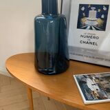 Coffee table with compass legs