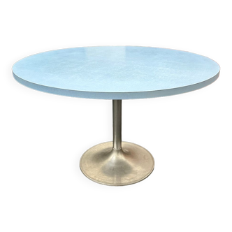 Table à manger tulipe