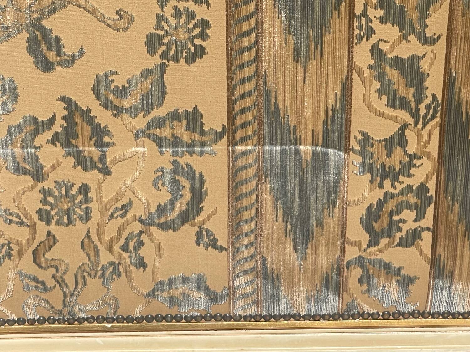 Louis XVI Style Living Room - 4 rooms