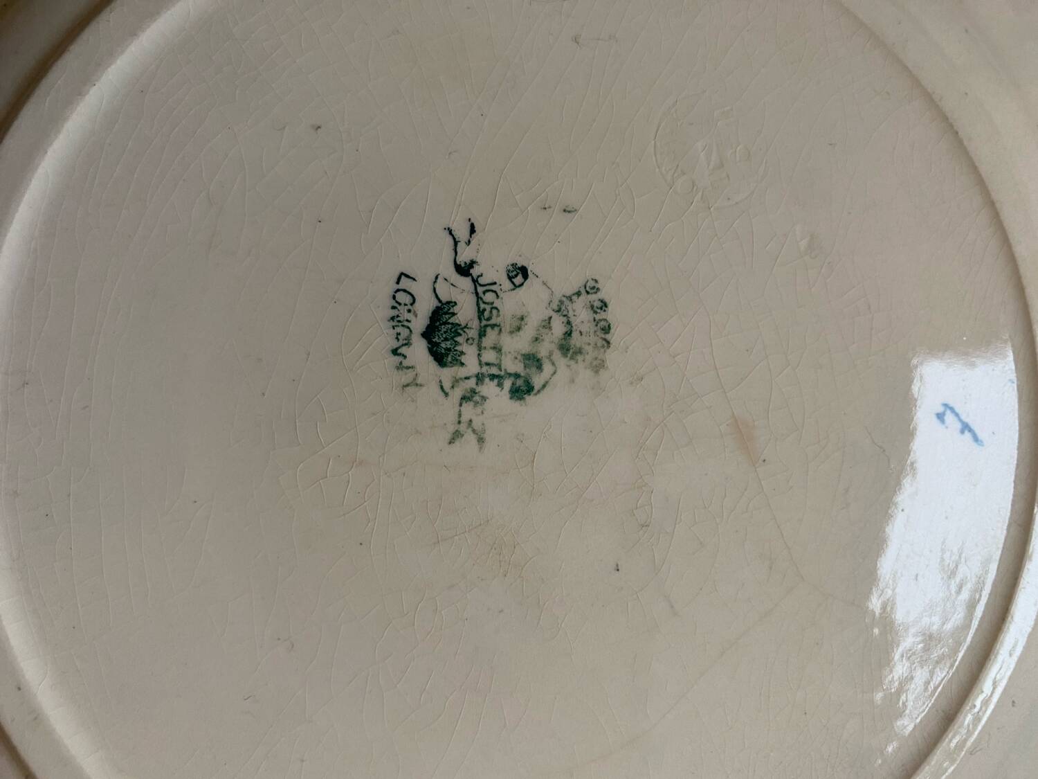 3 round iron earth dishes Moulin des loups, Longwy and Saint Amand