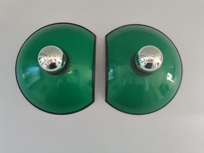 Pair of Italian design wall lamps T. Cimini for Lumina - "Emi"