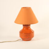 Lampe de table en céramique orange avec empreintes géométriques, années 1970.