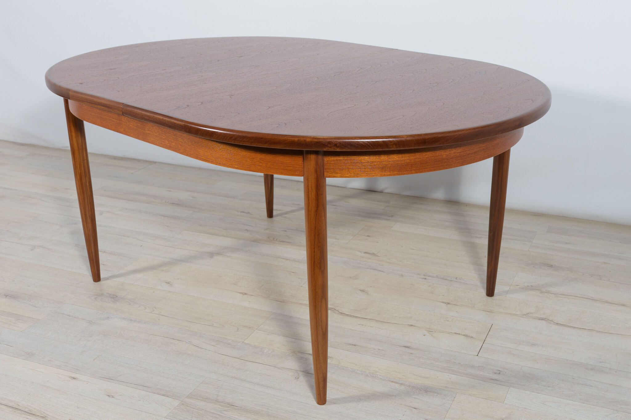 Mid-Century Teak Oval Dining Table by G-Plan, 1960s