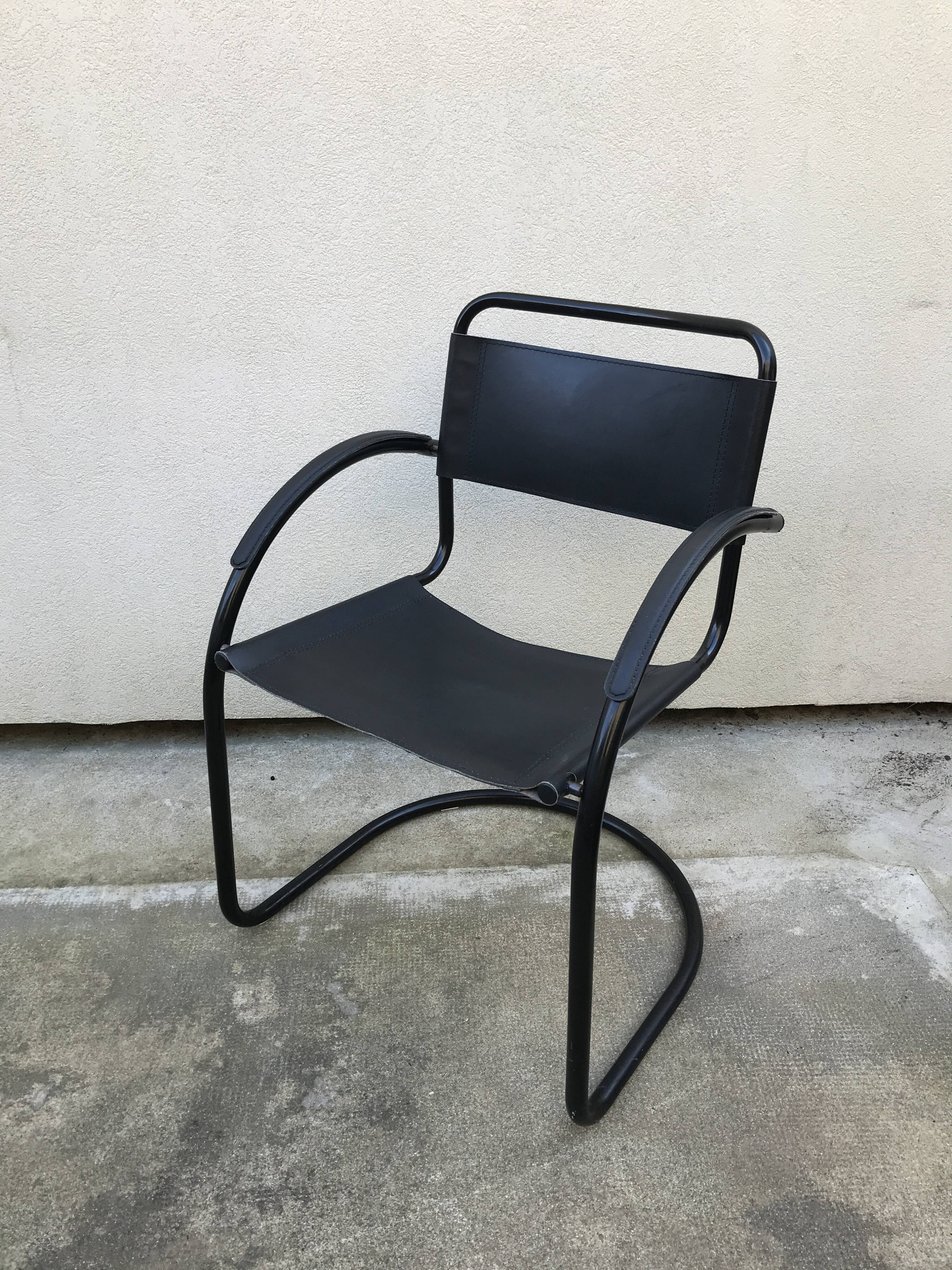 Fauteuil en cuir