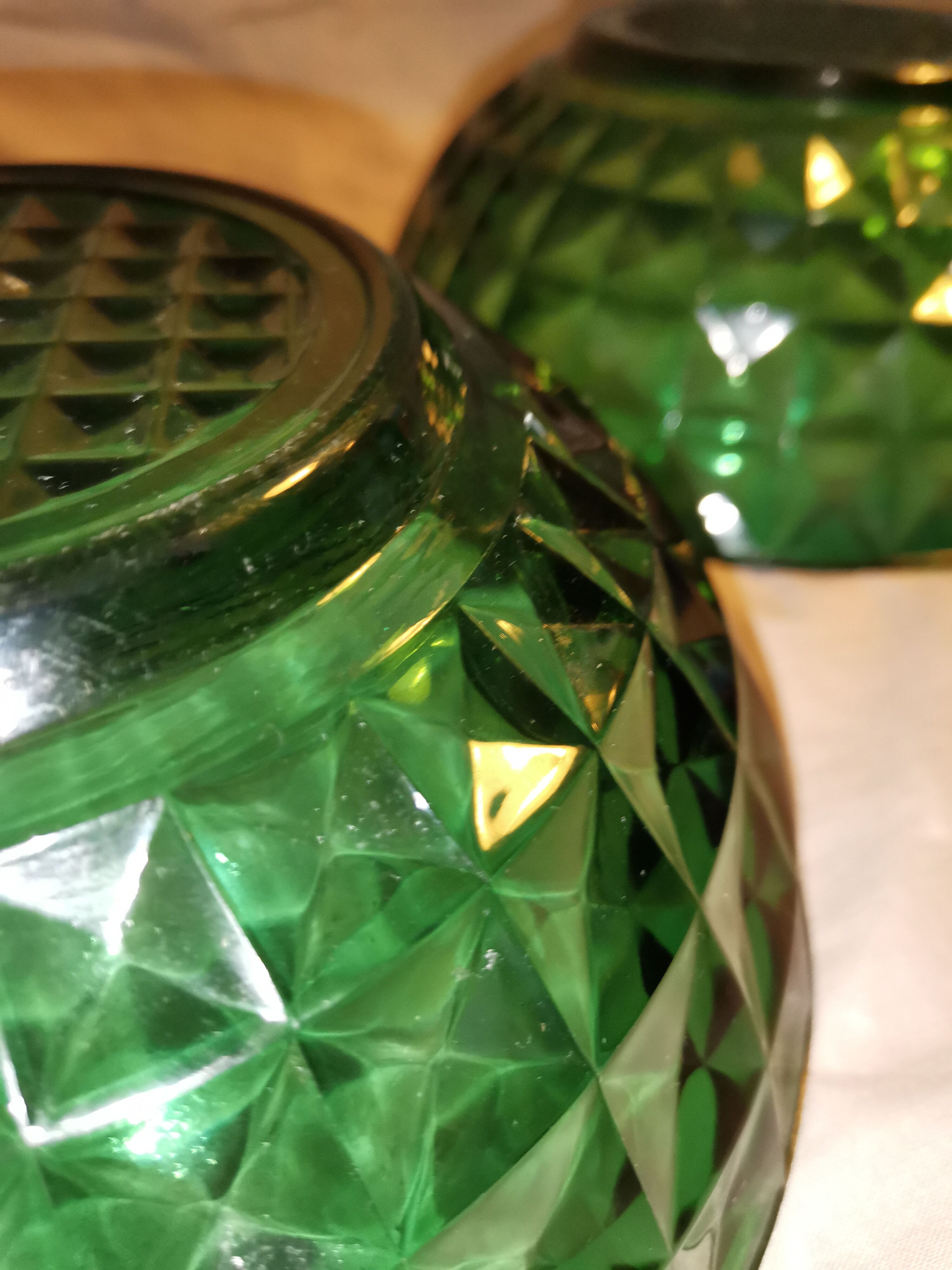 2 salad bowls green 70s