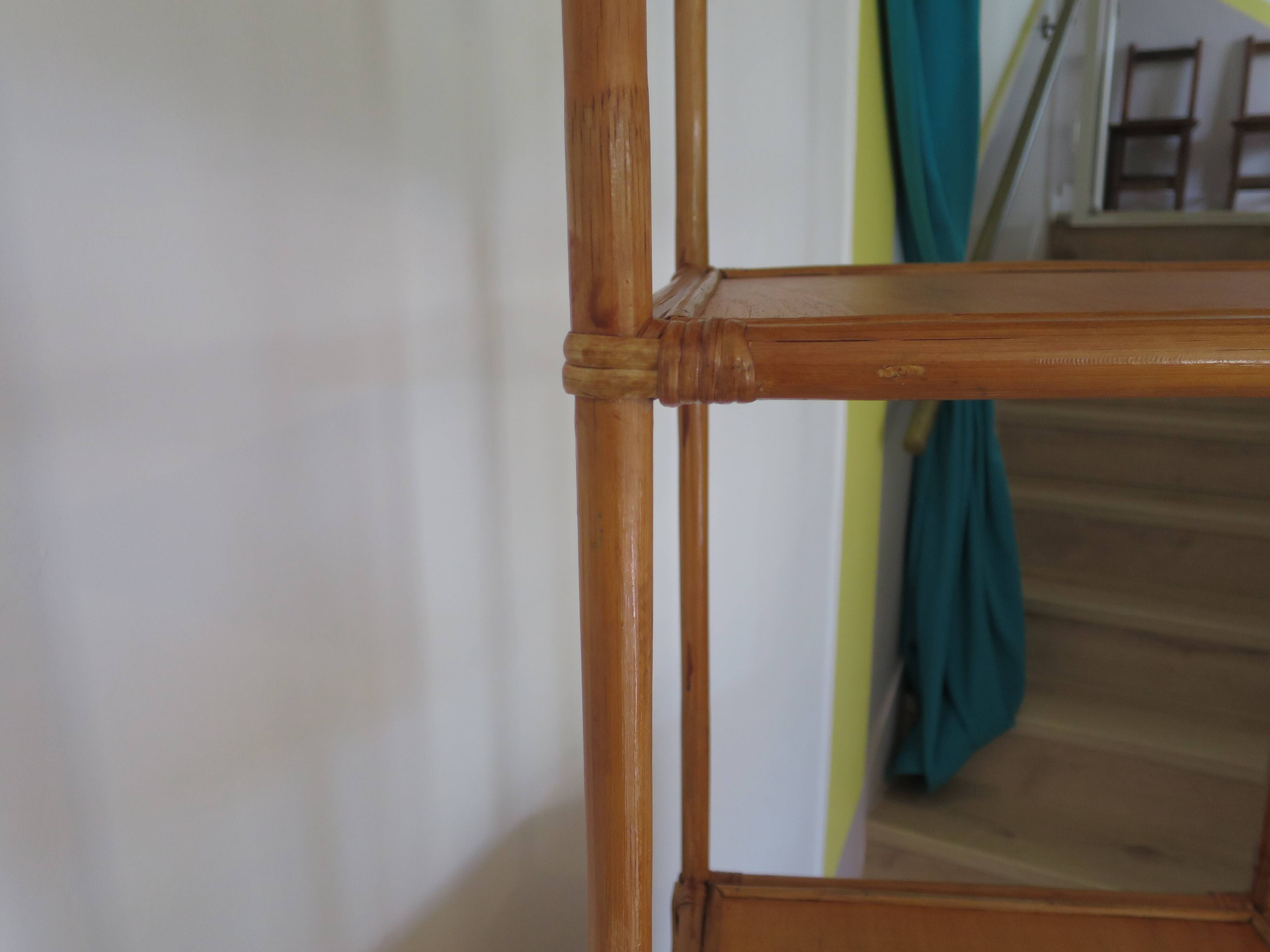 Storage column, wooden bookshelf and woven rattan.