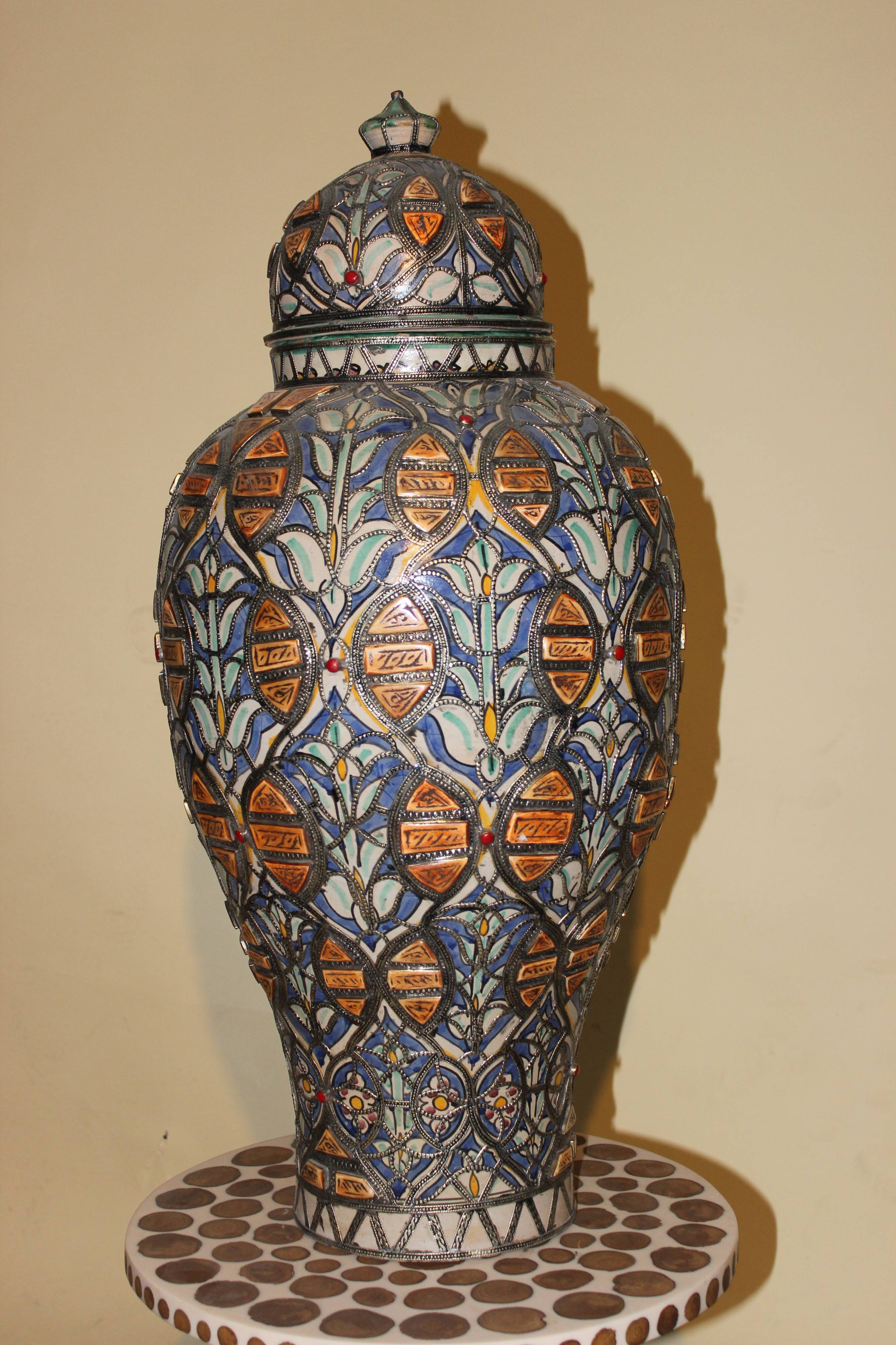 Ceramic vase