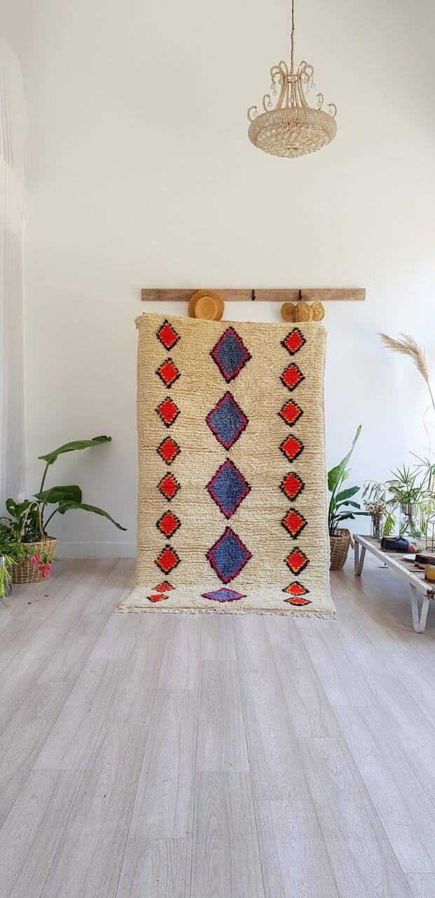Handmade pure wool rug, size 160 x 240 cm
