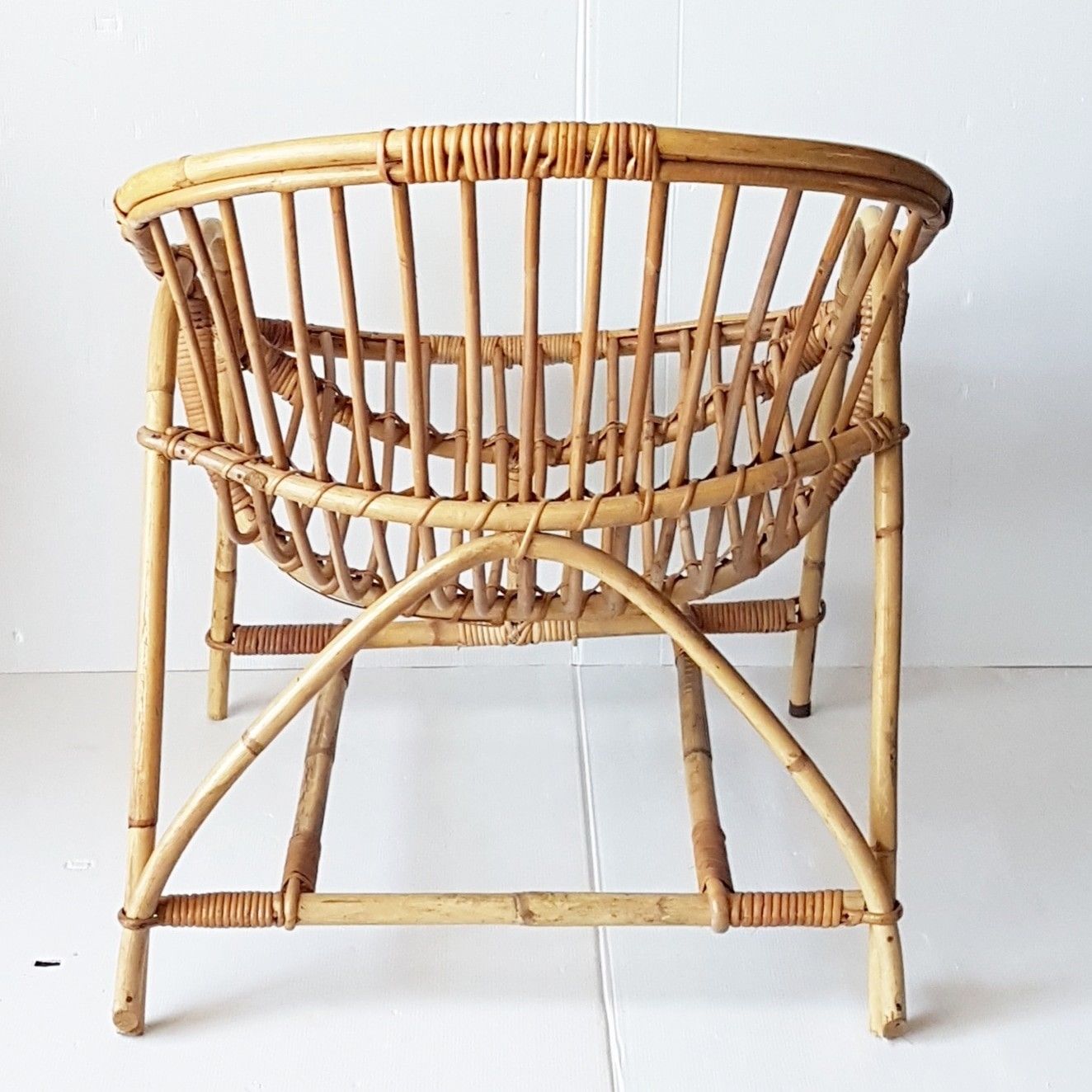 Adult 60s rattan basket Chair