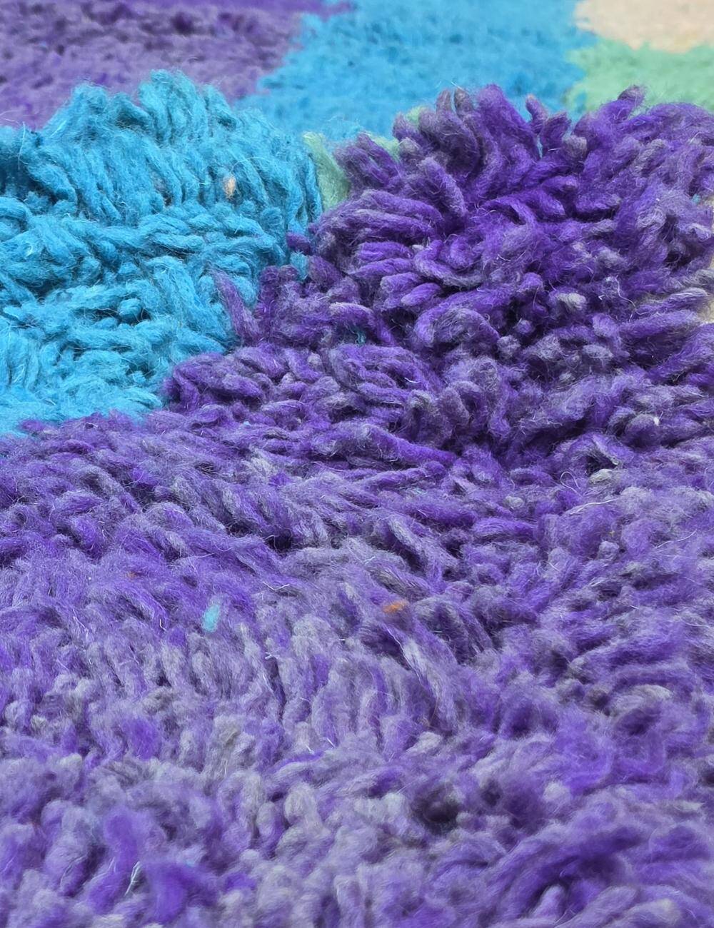 Modern Berber Rug - 282 x 189 cm