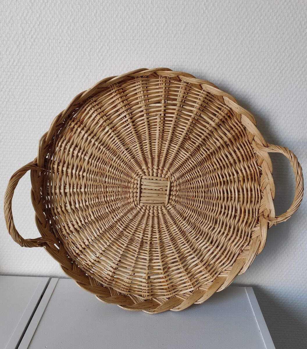Vintage rattan top
