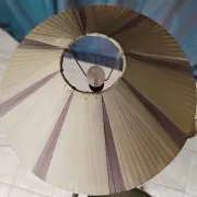 Lampadaire vintage dans le goût de Mathieu Matégot