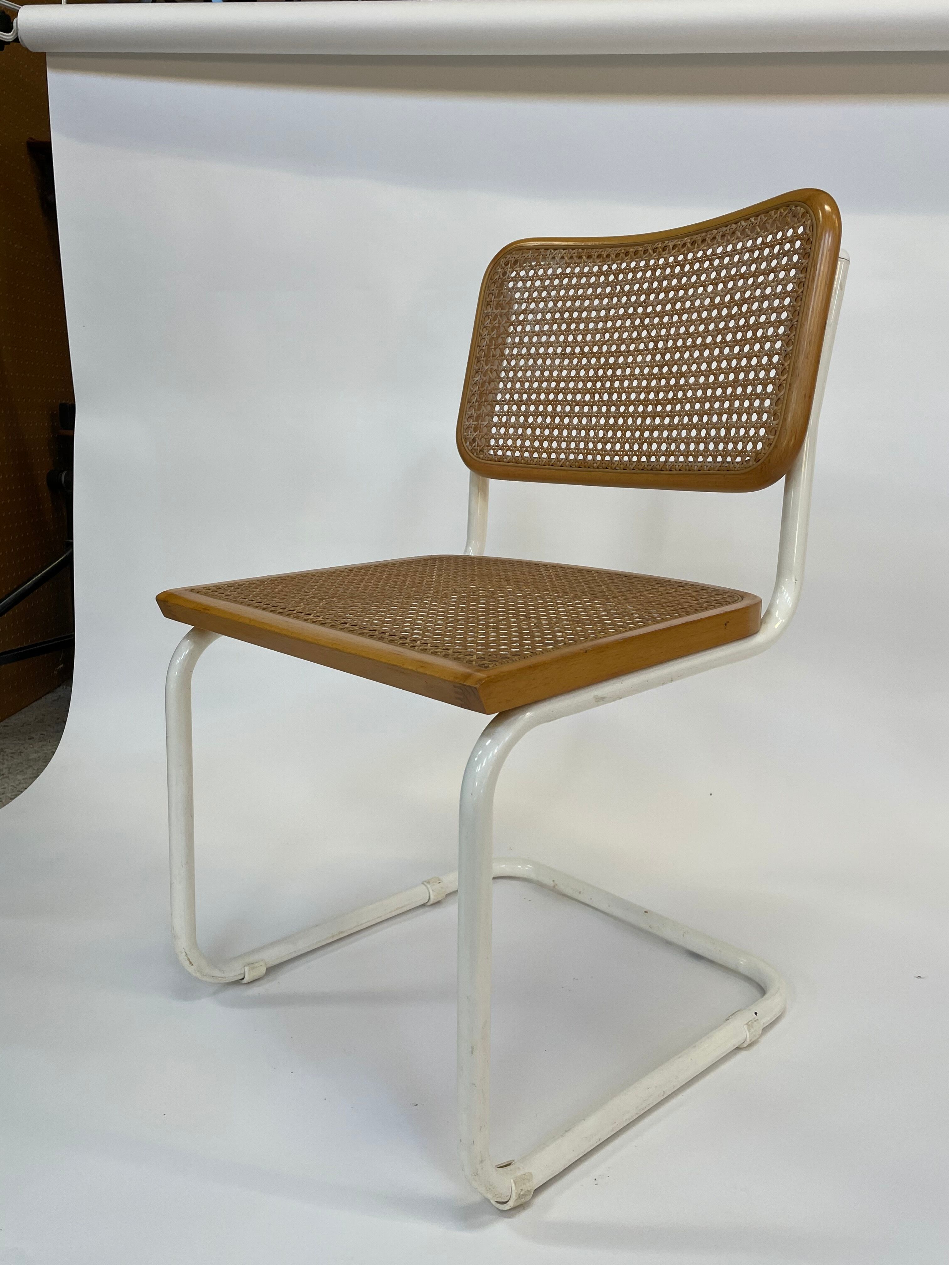 Cesca design chair b32 model white